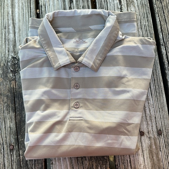 UNDER ARMOUR POLO SHIRT - Picture 5 of 5